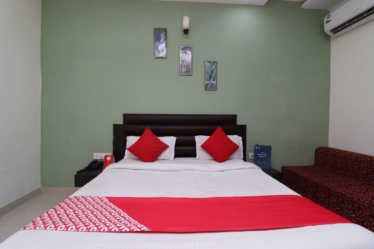 Oyo 8173 Hotel Singh Palace Raipur  Ngoại thất bức ảnh